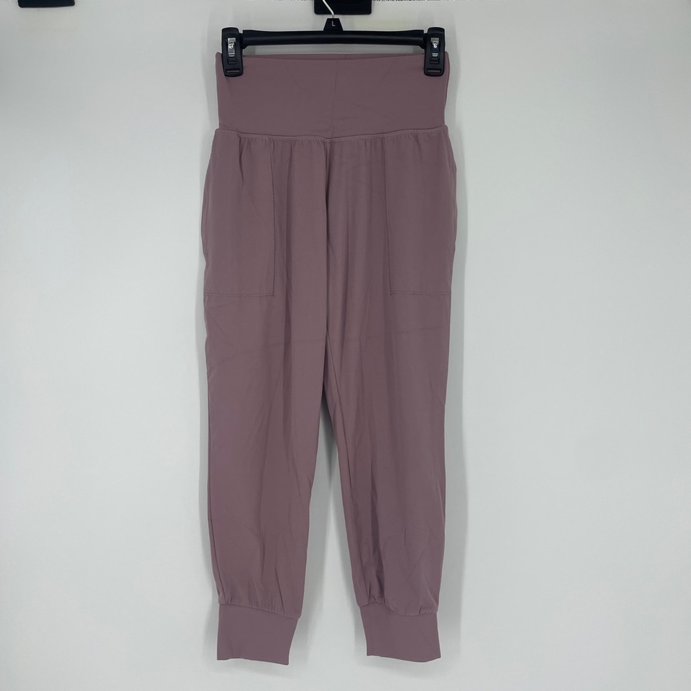 Athleta Salutation jogger pink mauve